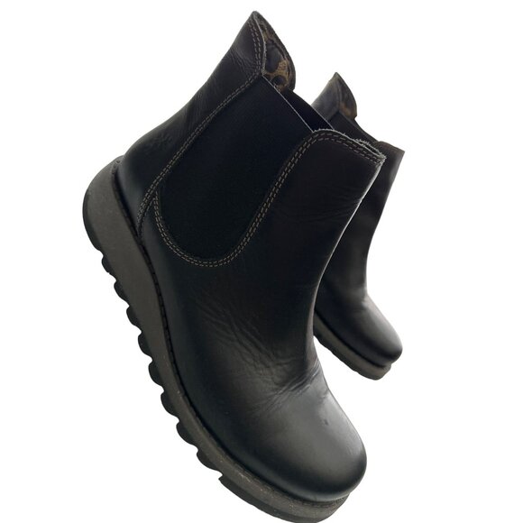 Women's Black Ankle Boots - Picture 2 of 12